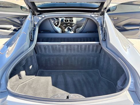 Used 2023 Aston Martin V8 Vantage image 11