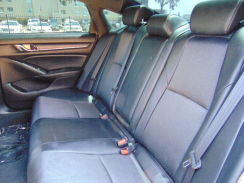 Used 2021 Honda Accord Sport image 23