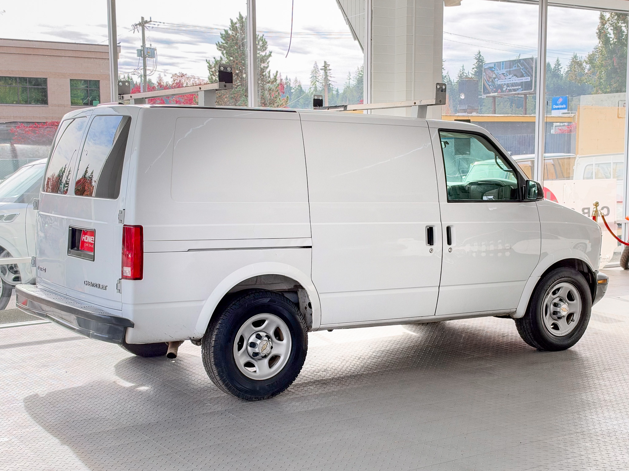 Used 2005 Chevrolet Astro UNAVAIL RWD image 4