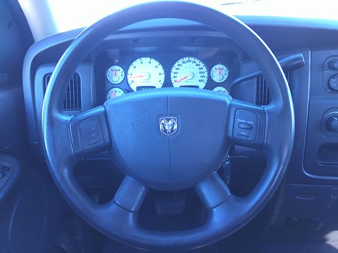 Used 2005 Dodge Ram 1500 Truck SLT image 20