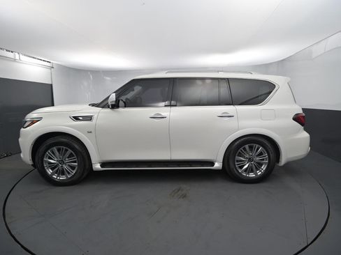 Used 2018 INFINITI QX80 image 2