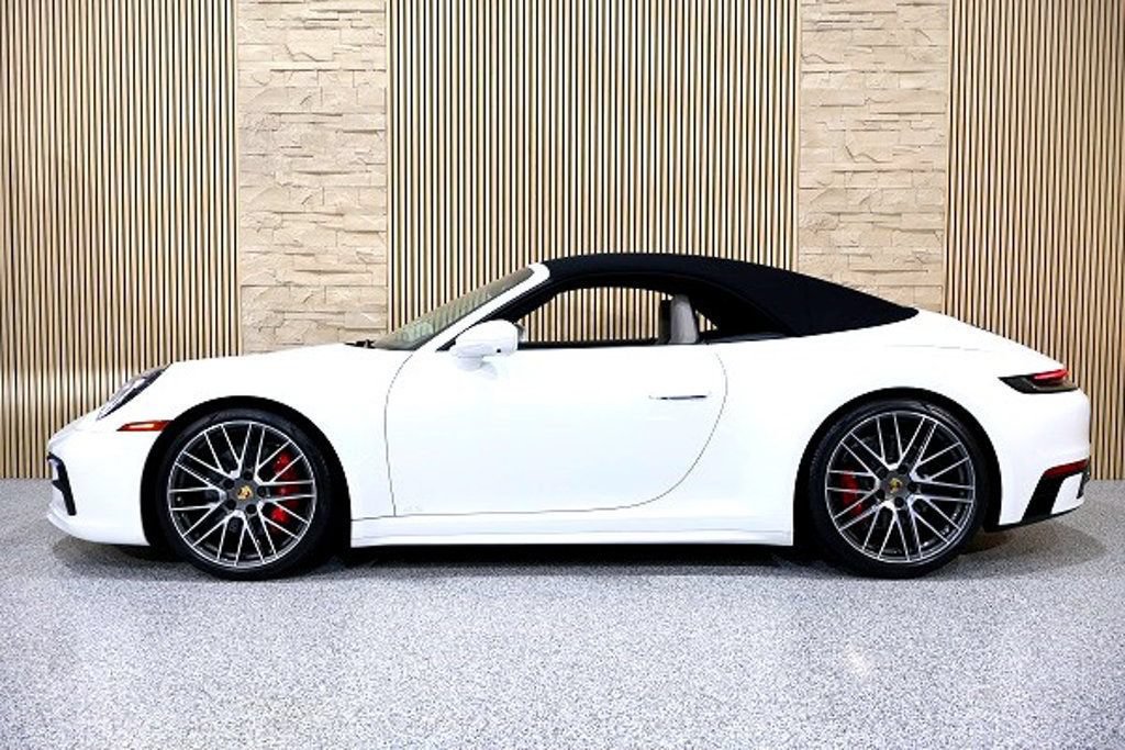 Used 2024 Porsche 911 Carrera 4S AWD/4WD image 2