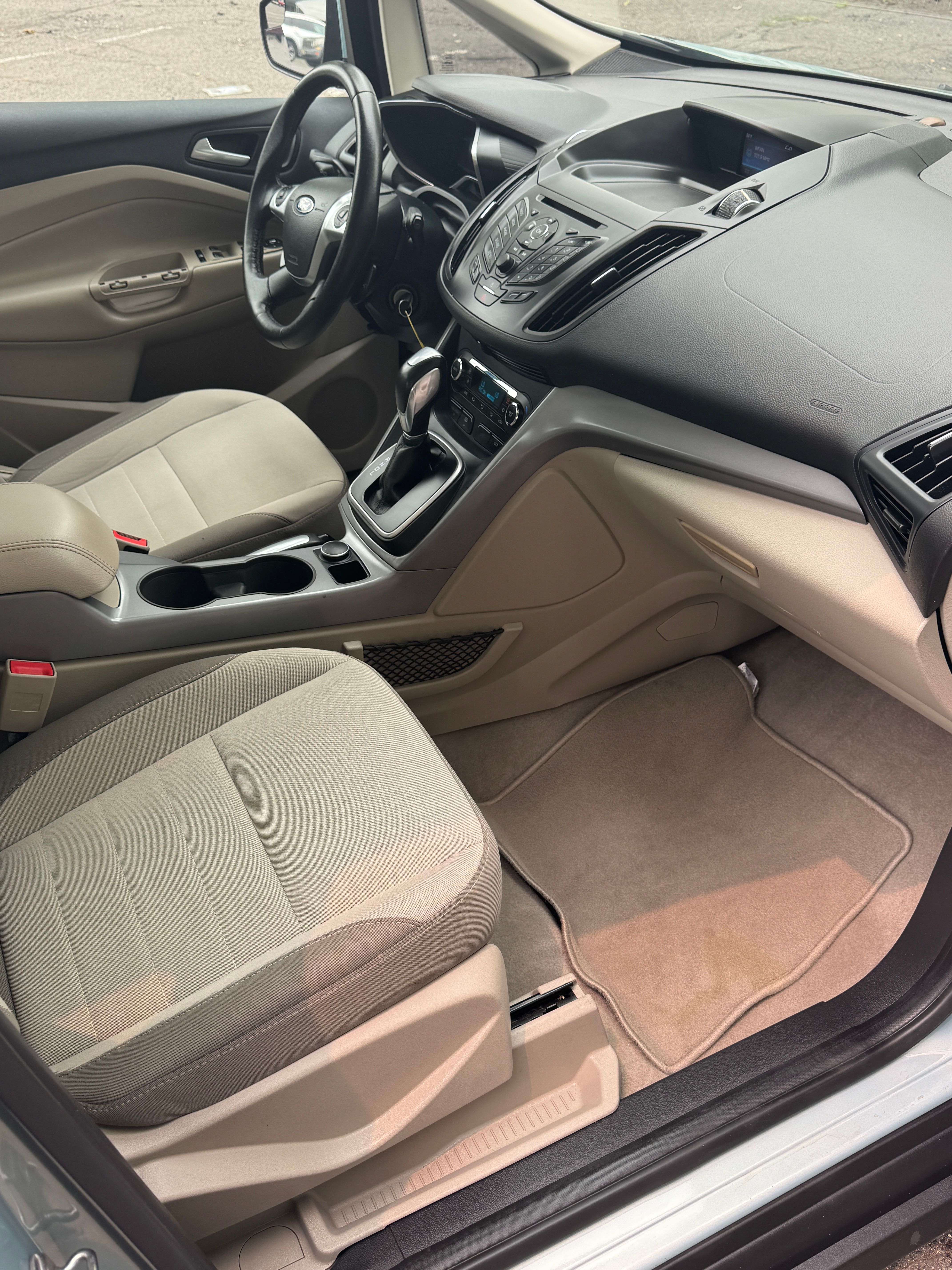 Used 2014 Ford C-MAX SE FWD image 21