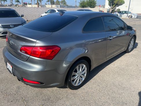 Used 2016 Kia Forte Koup EX FWD image 10
