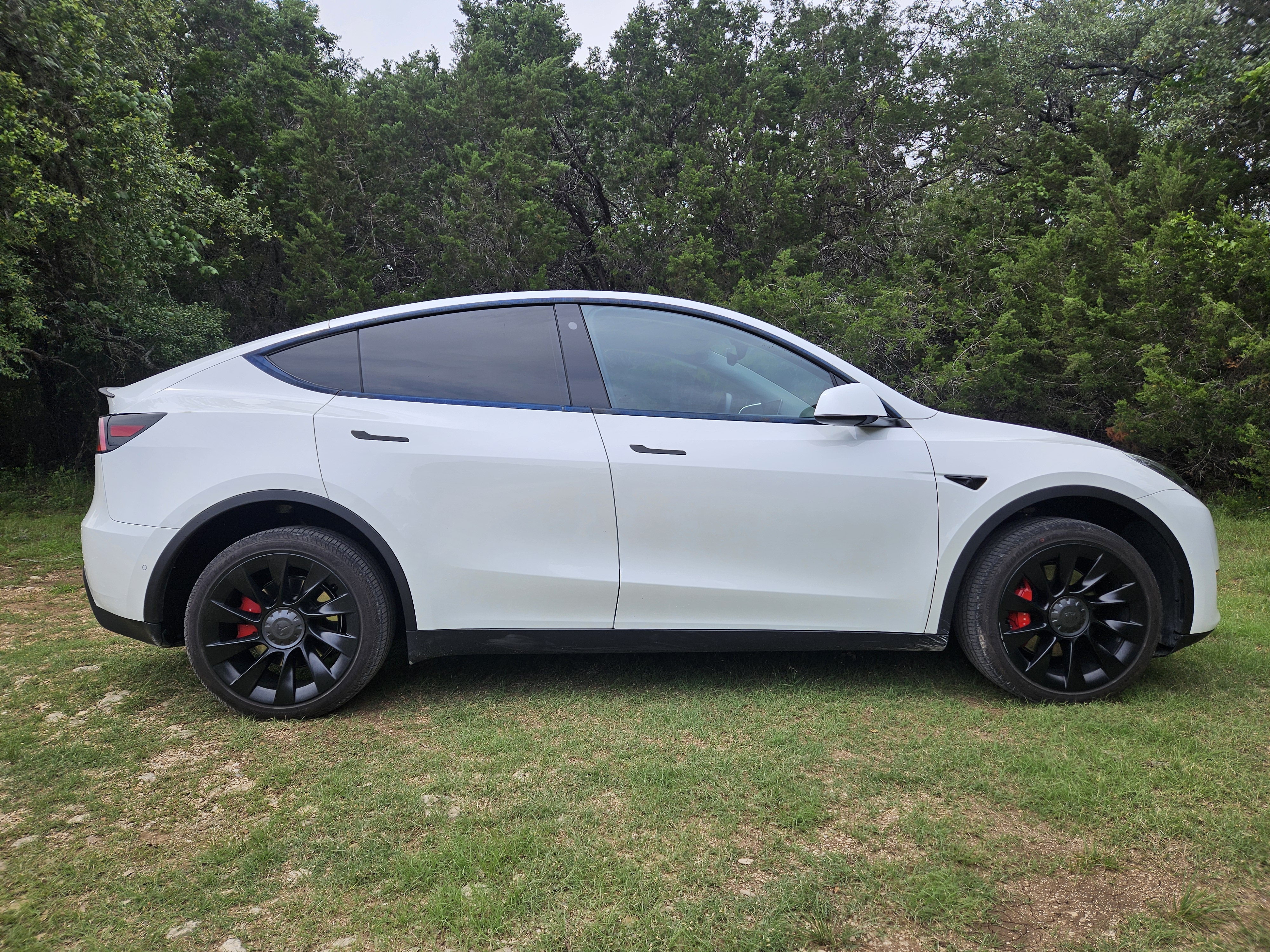 Used 2022 Tesla Model Y Performance AWD/4WD image 9