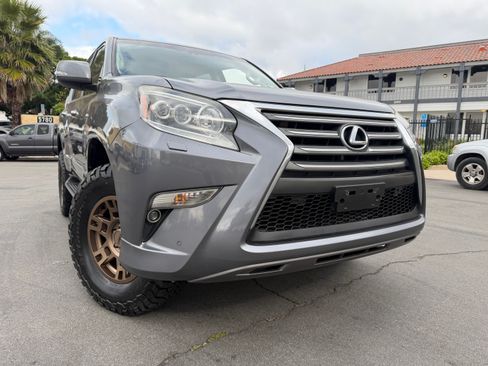 Used 2016 Lexus GX 460 image 14