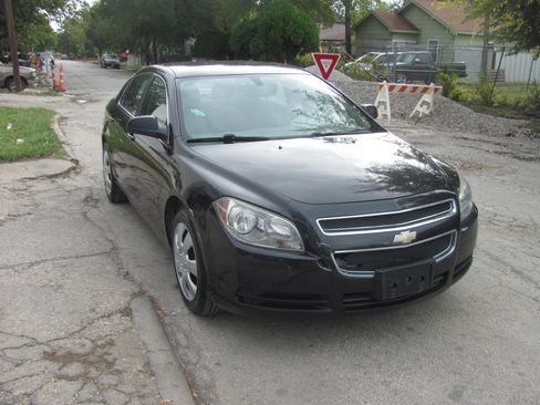 Used 2012 Chevrolet Malibu LS image 2
