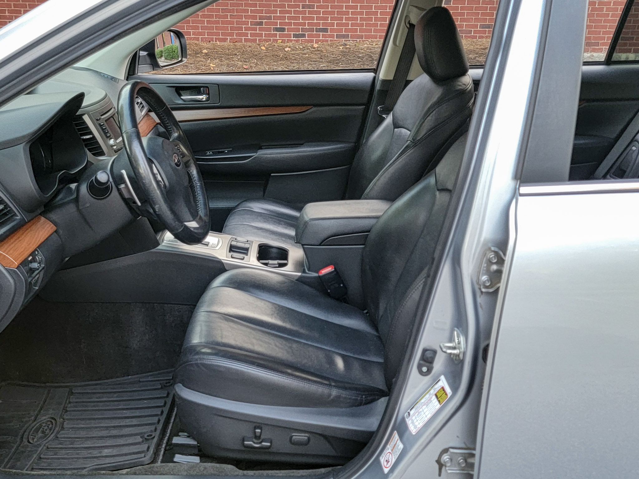 Used 2013 Subaru Outback 2.5i Limited AWD/4WD image 54
