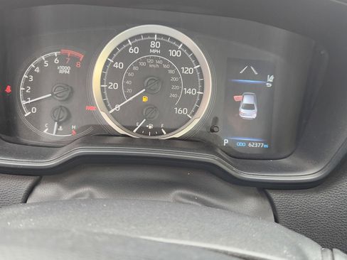 Used 2022 Toyota Corolla LE image 12