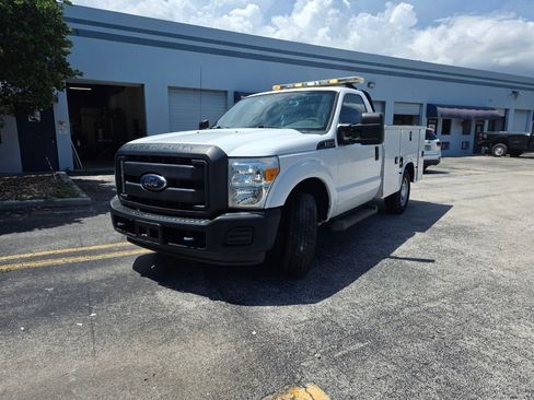 Used 2015 Ford F250 2WD Regular Cab Super Duty image 1