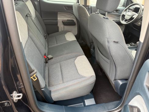 Used 2022 Ford Maverick XLT image 9