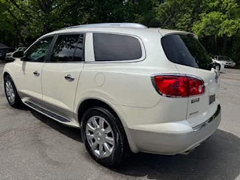 Used 2012 Buick Enclave Premium image 3