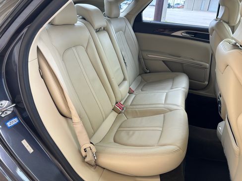 Used 2013 Lincoln MKZ FWD image 12