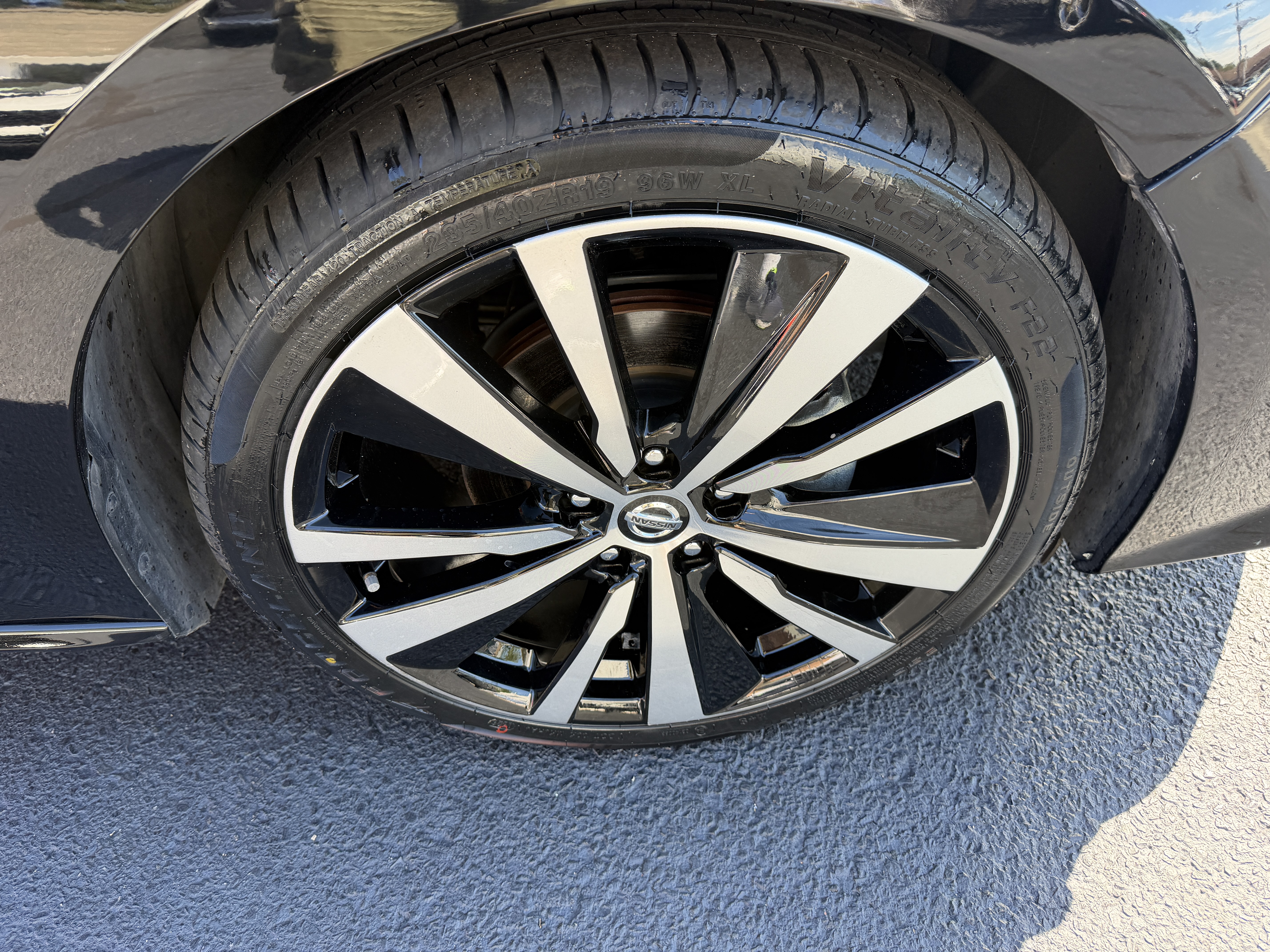 Used 2021 Nissan Altima 2.5 Platinum AWD image 30