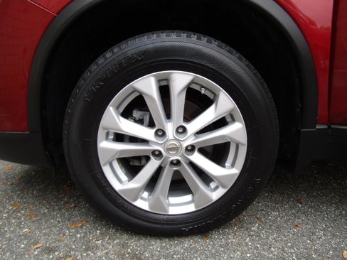 Used 2016 Nissan Rogue SV image 20