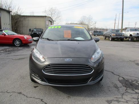 Used 2019 Ford Fiesta SE image 3