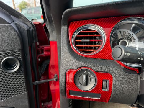 Used 2013 Ford Mustang GT Premium image 7