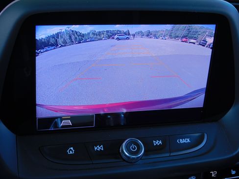 Used 2022 Chevrolet Camaro SS Coupe w/ 2SS RWD image 10