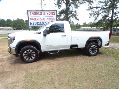 Used 2025 GMC Sierra 2500 4x4 Regular Cab Pro image 1