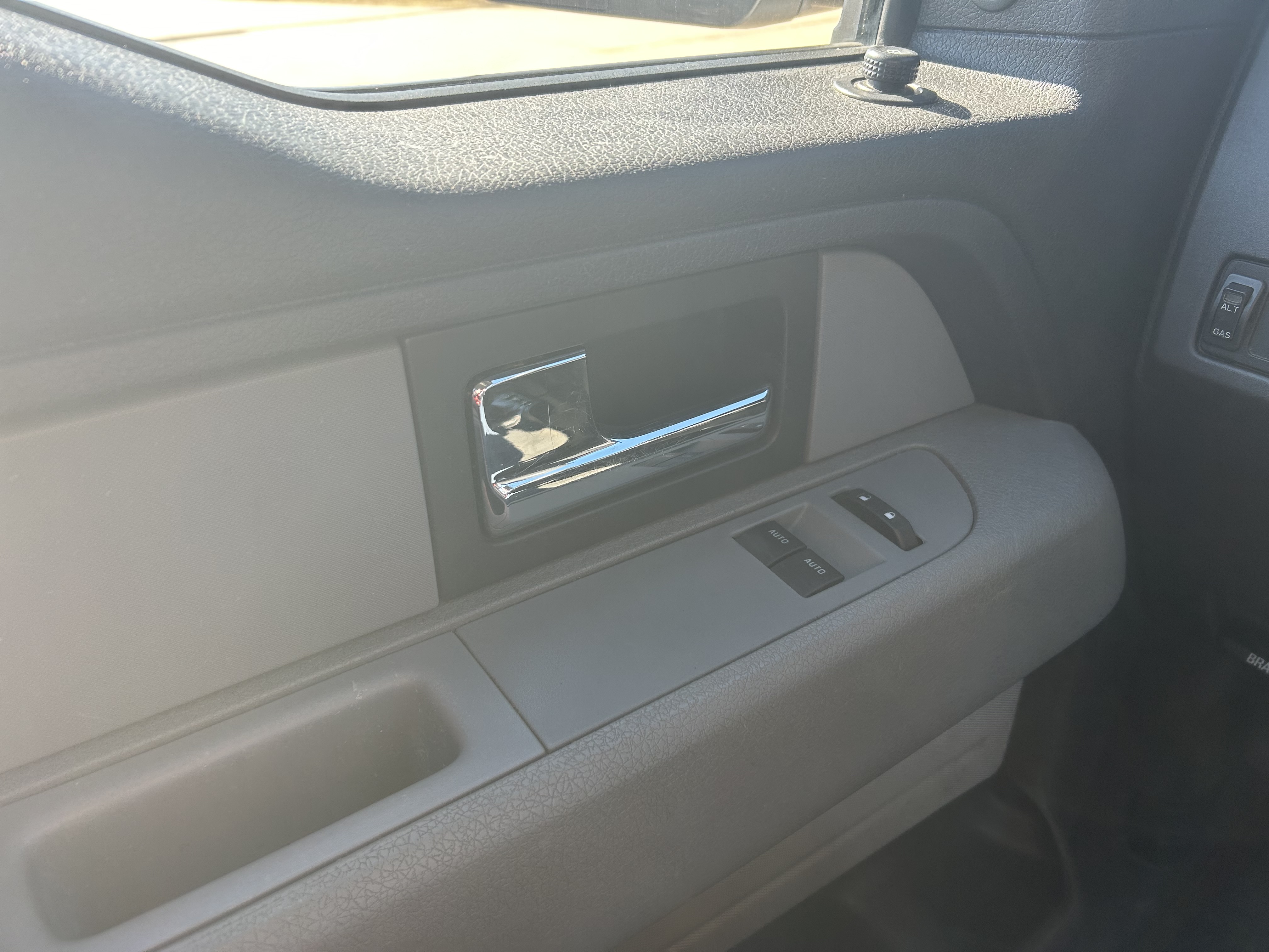 Used 2014 Ford F150 2WD Regular Cab image 9