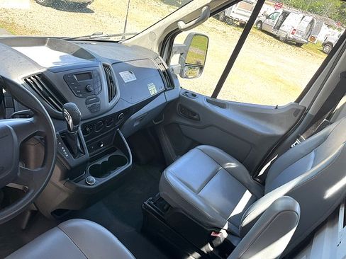 Used 2018 Ford Transit 250 138 RWD image 26