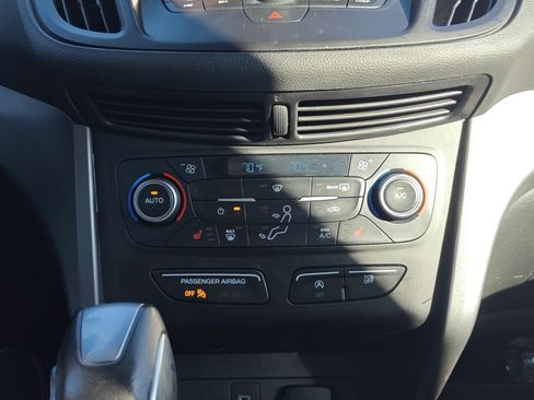 Used 2018 Ford Escape SEL image 9