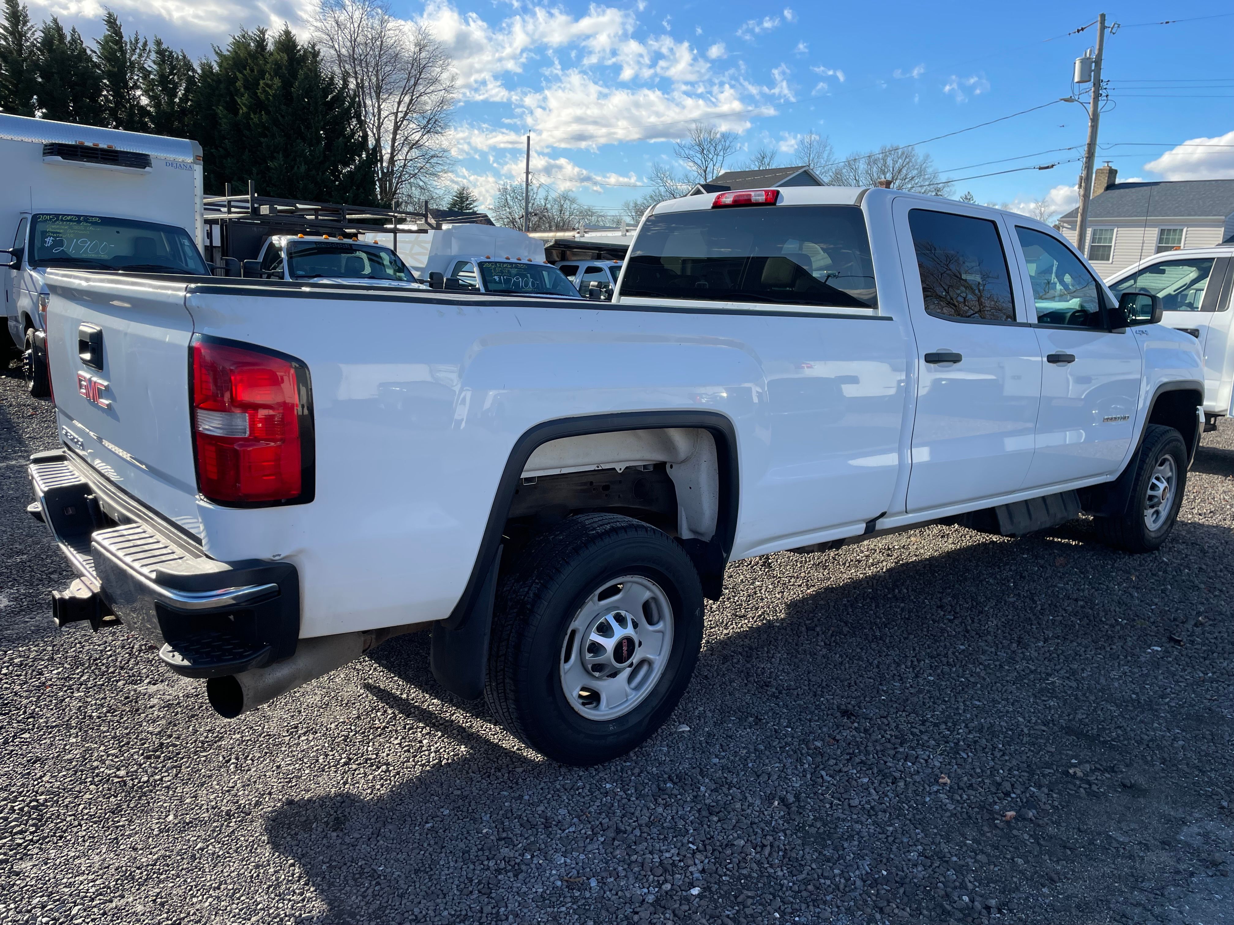 Used 2019 GMC Sierra 2500 AWD/4WD image 4