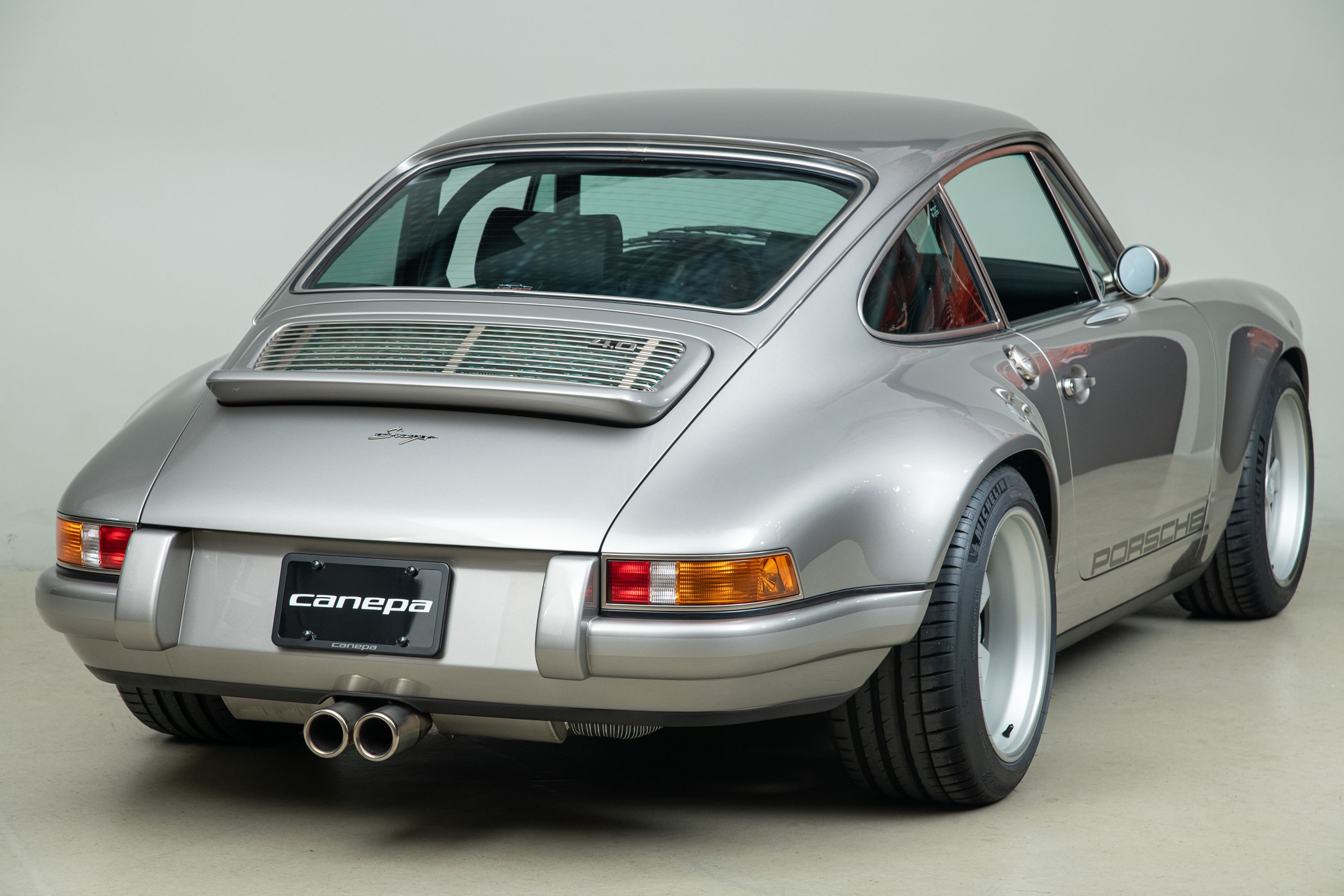 Used 1989 Porsche 911 Carrera RWD image 8