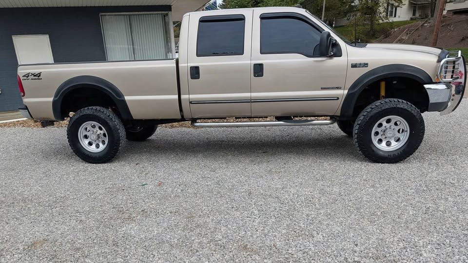 Used 2000 Ford F250 4x4 Crew Cab Super Duty image 4