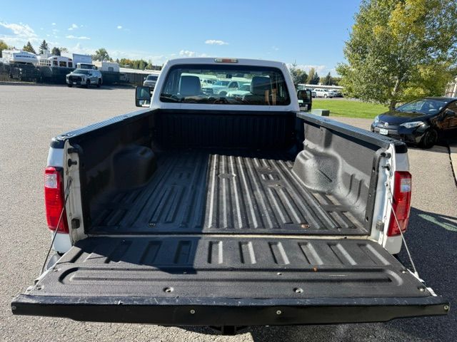 Used 2016 Ford F250 4x4 Regular Cab Super Duty image 5