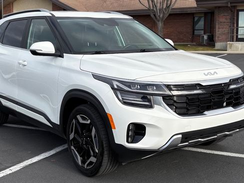 Used 2024 Kia Seltos SX image 3