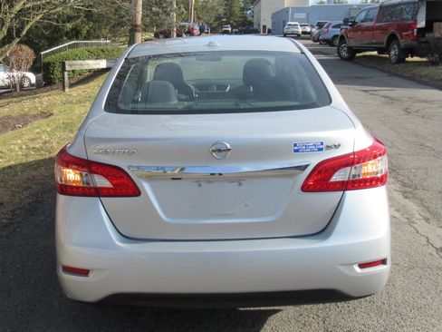 Used 2015 Nissan Sentra SV image 8