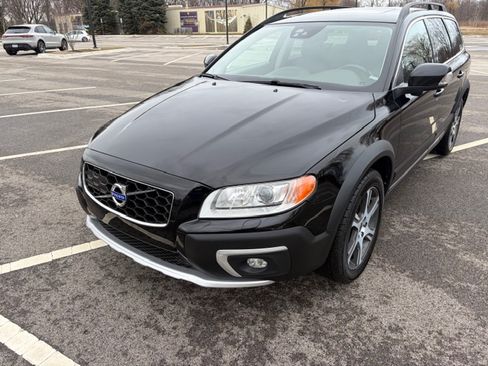 Used 2015 Volvo XC70 T6 Platinum AWD image 1
