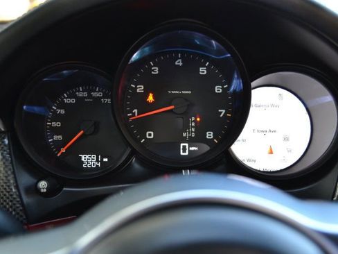 Used 2017 Porsche Macan image 19