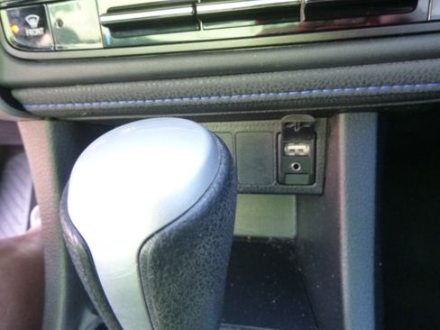 Used 2017 Toyota Corolla SE image 28