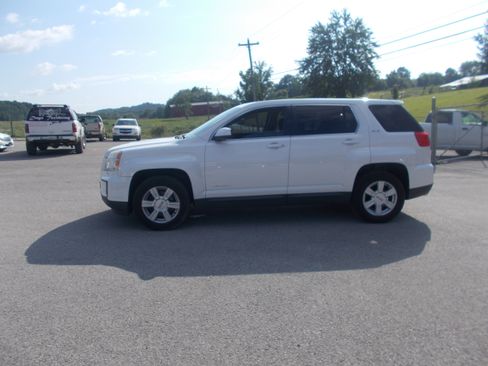 Used 2016 GMC Terrain FWD SLE w/ SLE-1 image 2