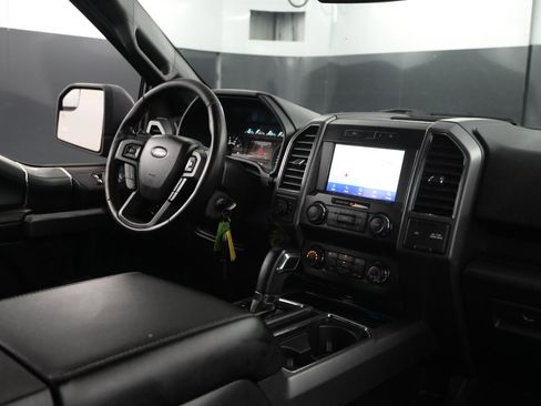 Used 2019 Ford F150 XLT image 41