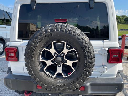 Used 2020 Jeep Wrangler Unlimited Rubicon 4xe image 13