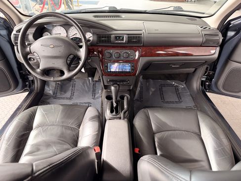 Used 2001 Chrysler Sebring LXi image 8