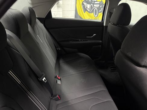 Used 2023 Hyundai Elantra SEL image 23