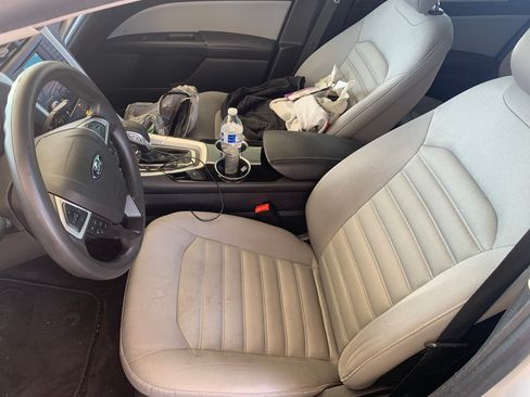 Used 2016 Ford Fusion S FWD image 10