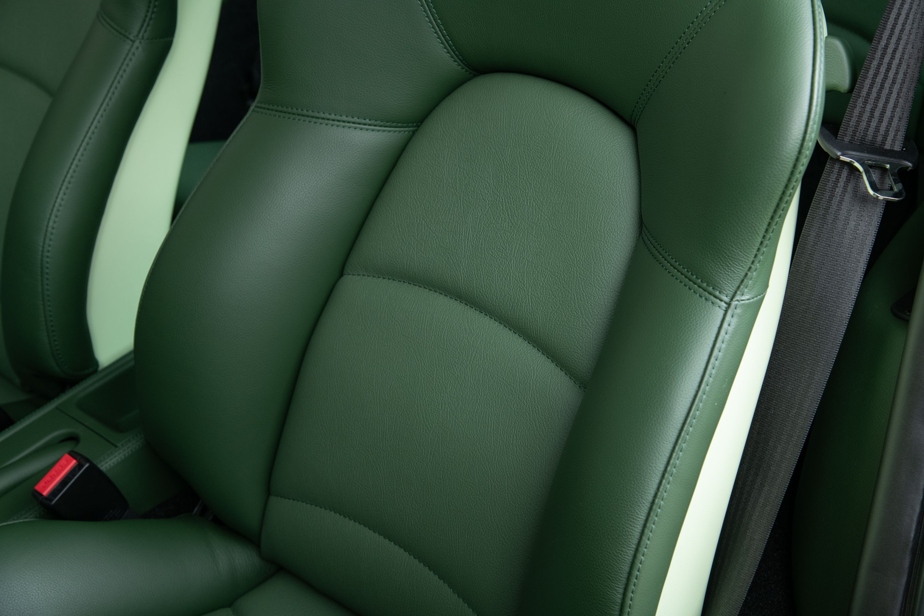 Used 1998 Porsche 911 Carrera S RWD image 19