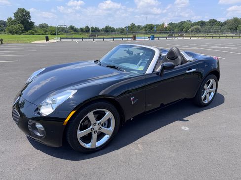 Used 2007 Pontiac Solstice GXP image 31