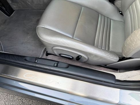 Used 2002 Porsche 911 Carrera 4S image 32