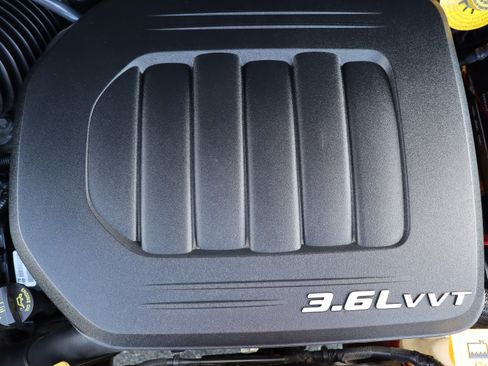 Used 2019 Dodge Grand Caravan GT FWD image 27