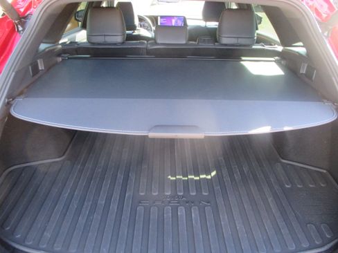 Used 2025 Toyota Crown Signia Limited image 13