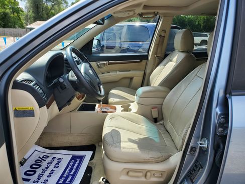 Used 2009 Hyundai Santa Fe 2WD image 5