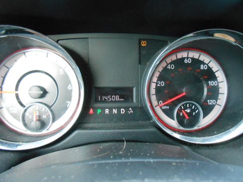 Used 2014 RAM C/V Tradesman image 19