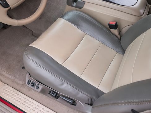 Used 2003 Ford Excursion Eddie Bauer image 32