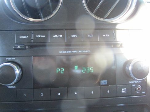 Used 2013 Jeep Patriot Sport image 33